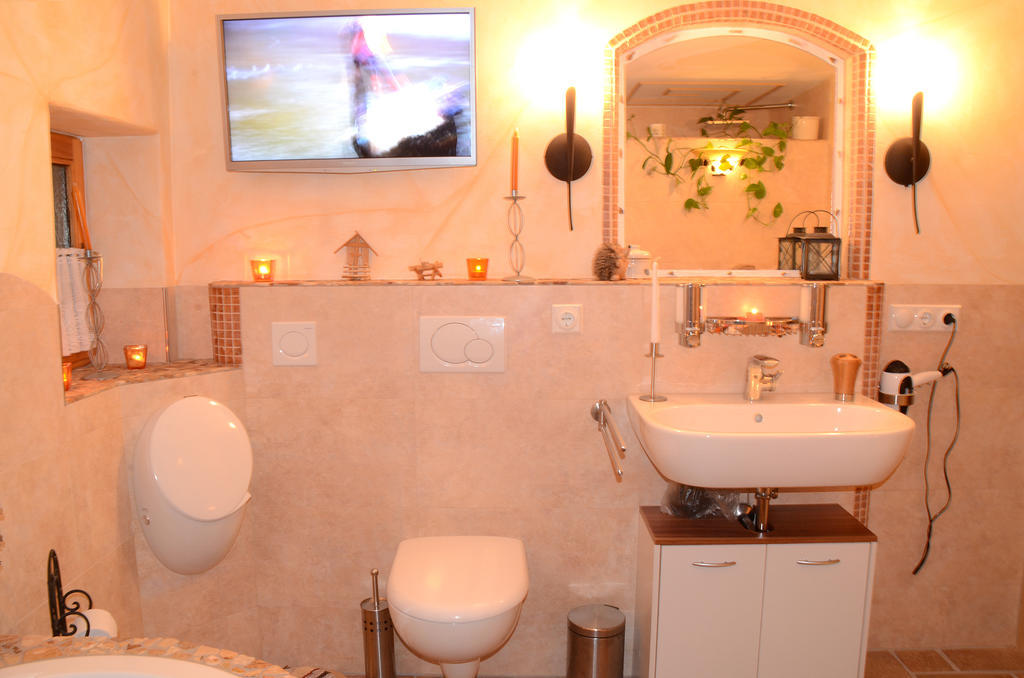 Suite Sinja Erlebnisferienwohnung เฮาส์ไฮม์ ห้อง รูปภาพ